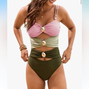 FLATTERING! Sexy Colorblock Cut-Out Swimsuit in Pink/Green